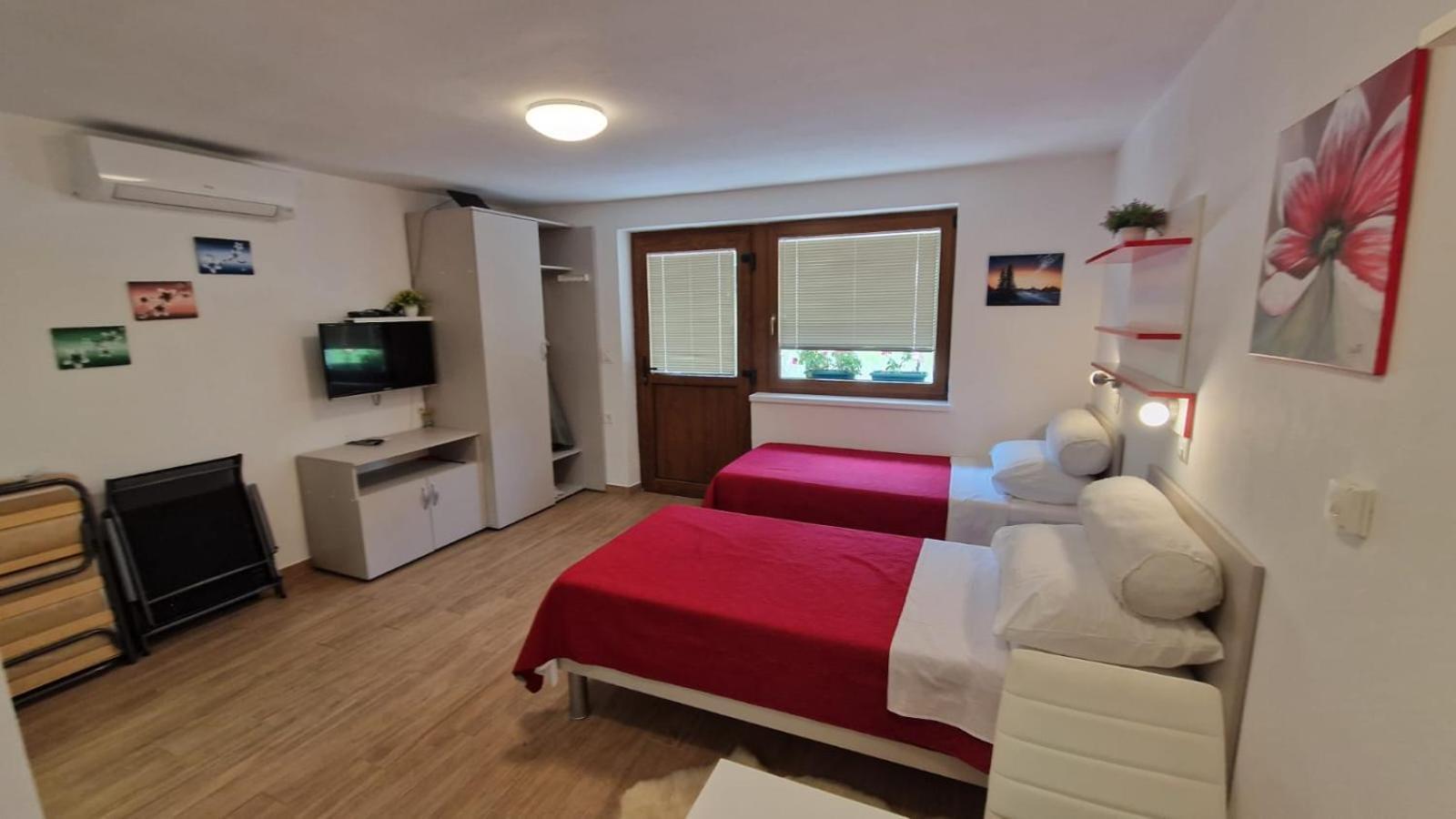 Plitvice Zg Apartment Smoljanac Exterior photo